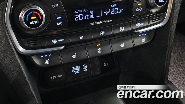 Hyundai Santafe 2019 — photo 25