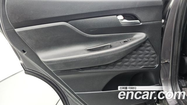 Hyundai Santafe 2019 — photo 15