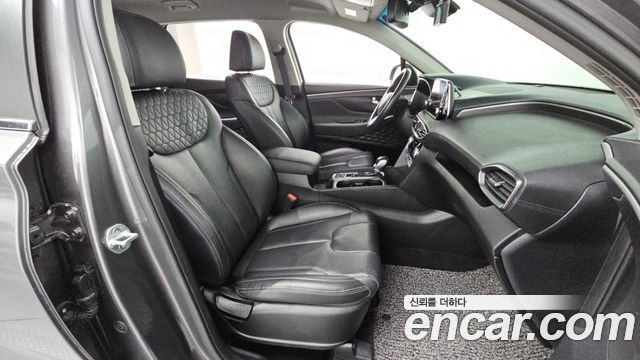 Hyundai Santafe 2019 — photo 16