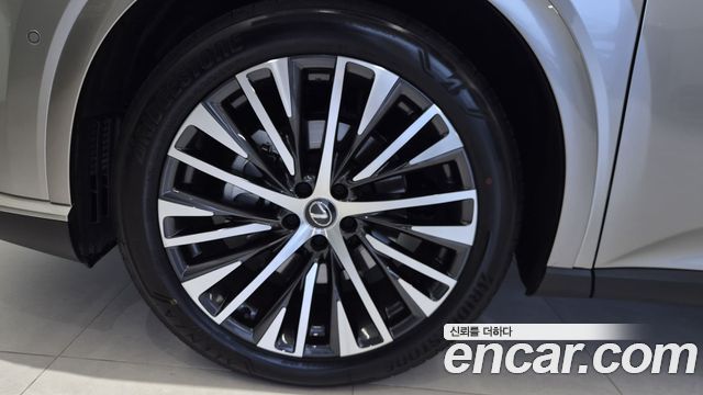 Lexus RX 2025 — photo 5