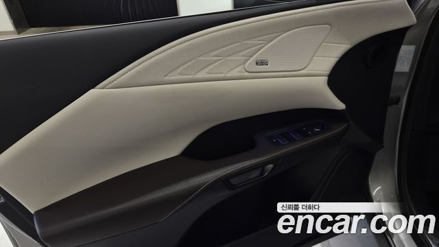 Lexus RX 2025 — photo 15