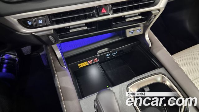 Lexus RX 2025 — photo 17