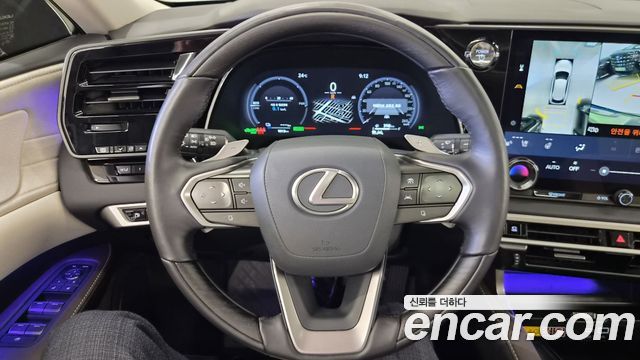Lexus RX 2025 — photo 18