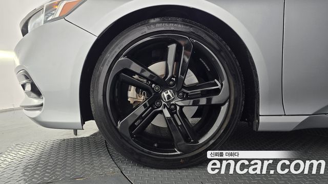 Honda Accord 2019 — photo 5