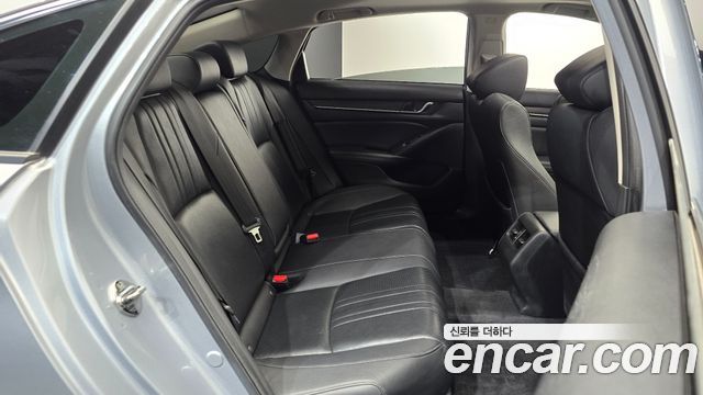 Honda Accord 2019 — photo 11