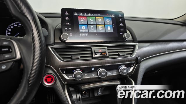 Honda Accord 2019 — photo 13