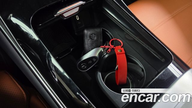 Mercedes-Benz GLC-Class 2023 — photo 21