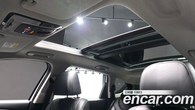 Hyundai Santafe 2022 — photo 25
