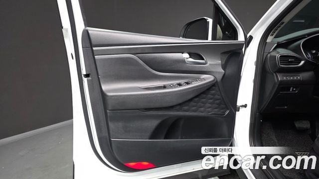 Hyundai Santafe 2022 — photo 14