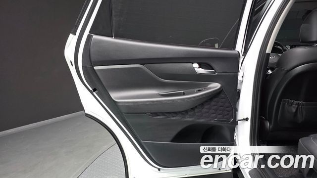 Hyundai Santafe 2022 — photo 15