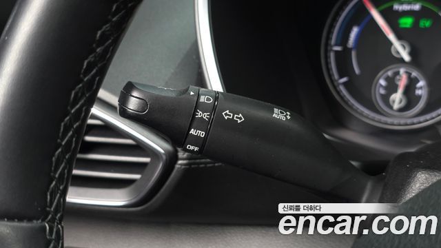 Hyundai Santafe 2022 — photo 27