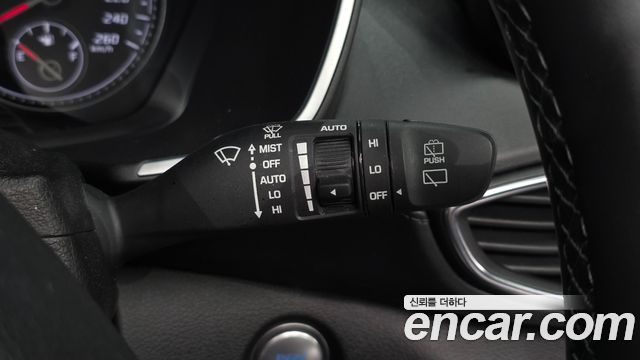 Hyundai Santafe 2022 — photo 28