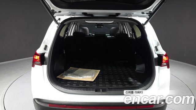 Hyundai Santafe 2022 — photo 35