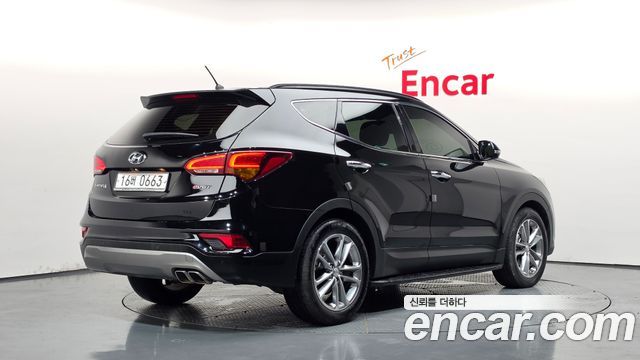 Hyundai Santafe 2016 — photo 2