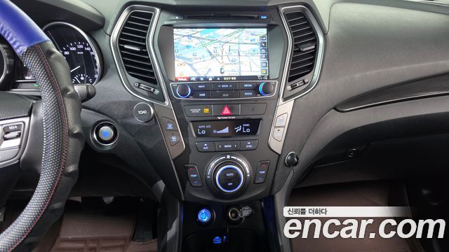 Hyundai Santafe 2016 — photo 19