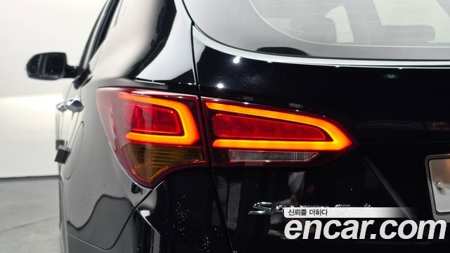 Hyundai Santafe 2016 — photo 9