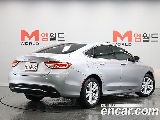 Chrysler 200 2015 — photo 3
