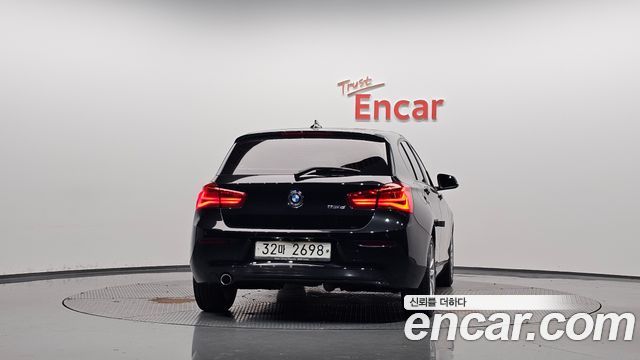 BMW 1-Series 2018 — photo 4
