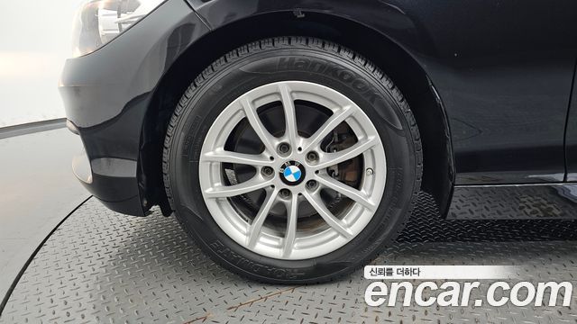 BMW 1-Series 2018 — photo 5