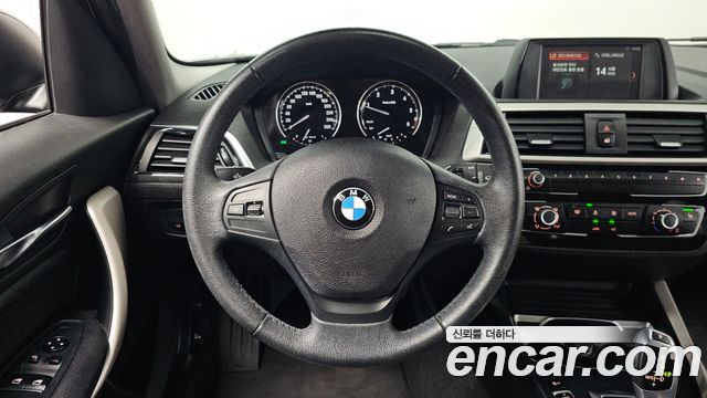 BMW 1-Series 2018 — photo 19