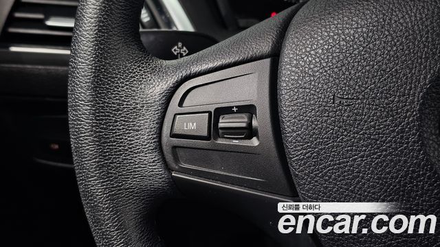 BMW 1-Series 2018 — photo 20