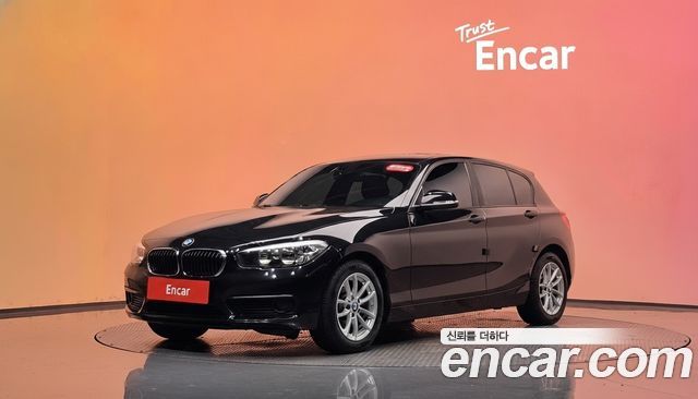 BMW 1-Series 2018 — photo 1