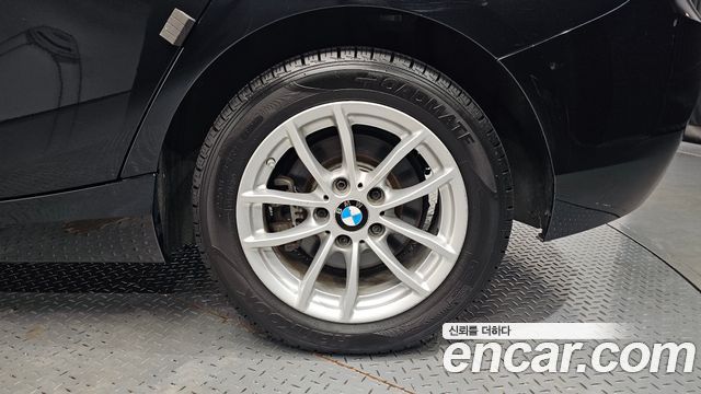 BMW 1-Series 2018 — photo 7
