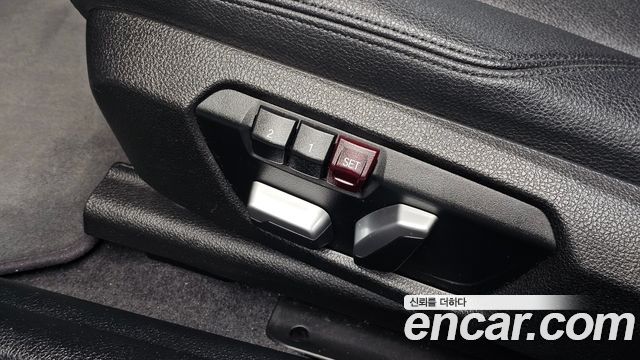 BMW 1-Series 2018 — photo 31