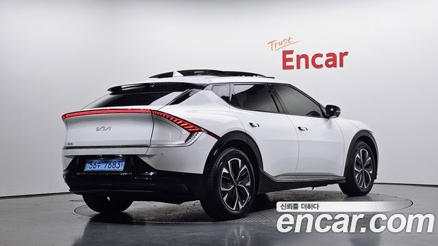 Kia EV6 2022 — photo 2