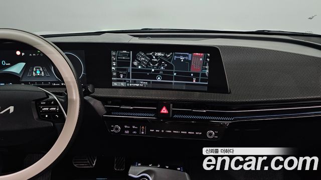 Kia EV6 2022 — photo 19