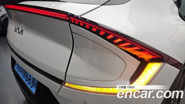 Kia EV6 2022 — photo 9