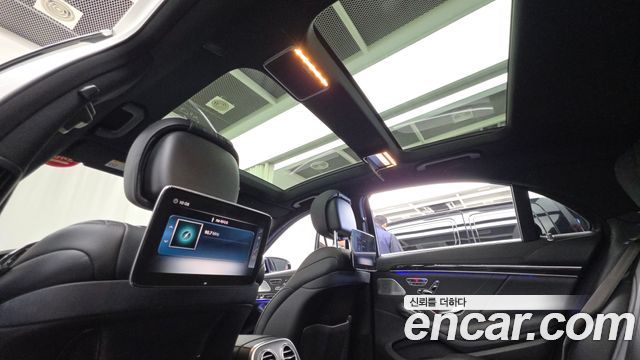 Mercedes-Benz S-Class 2018 — photo 24