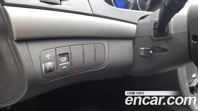 Hyundai Sonata 2008 — photo 19