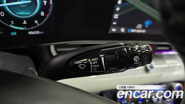 Hyundai AVANTE 2021 — photo 19