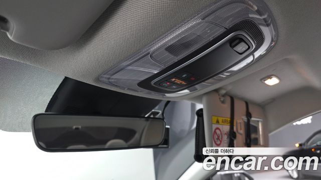 Hyundai AVANTE 2021 — photo 24