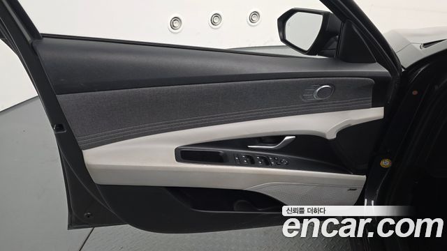 Hyundai AVANTE 2021 — photo 14
