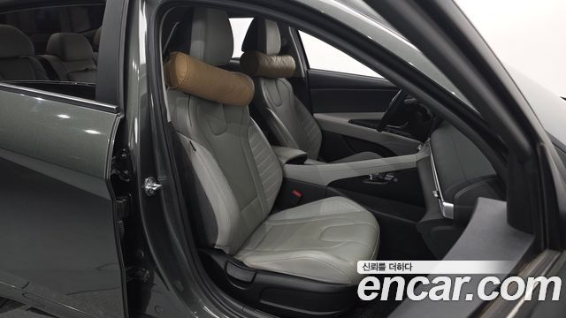 Hyundai AVANTE 2021 — photo 16