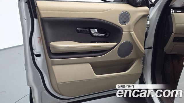 Land Rover Range Rover Evoque 2016 — photo 14