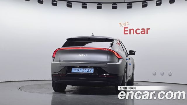 Kia EV6 2023 — photo 4