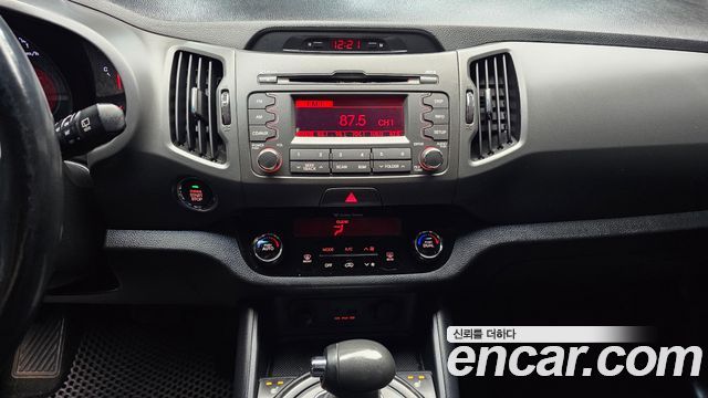Kia Sportage 2013 — photo 14