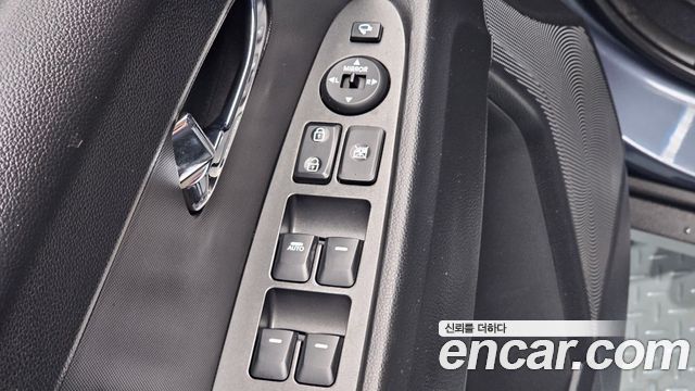 Kia Sportage 2013 — photo 16