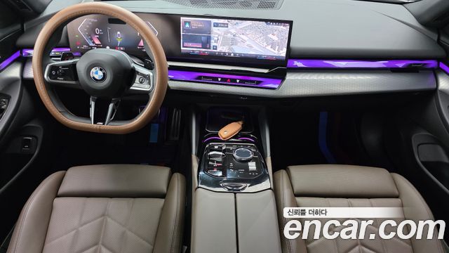 BMW 5-Series 2025 — photo 10