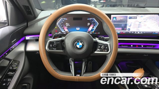BMW 5-Series 2025 — photo 18