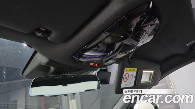 BMW 5-Series 2025 — photo 28