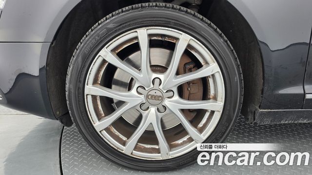 Audi A6 2011 — photo 5