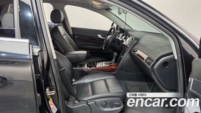 Audi A6 2011 — photo 11