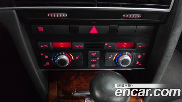 Audi A6 2011 — photo 16