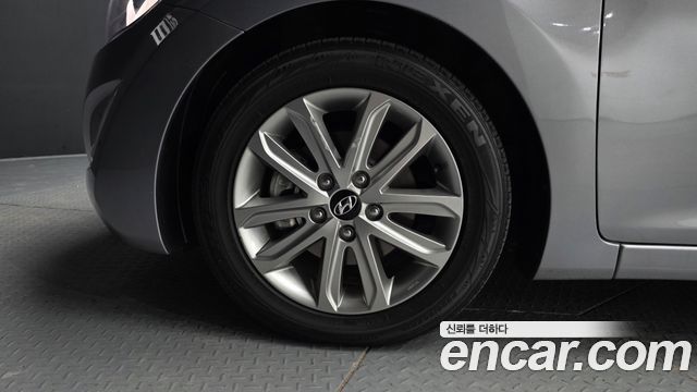 Hyundai AVANTE 2015 — photo 5