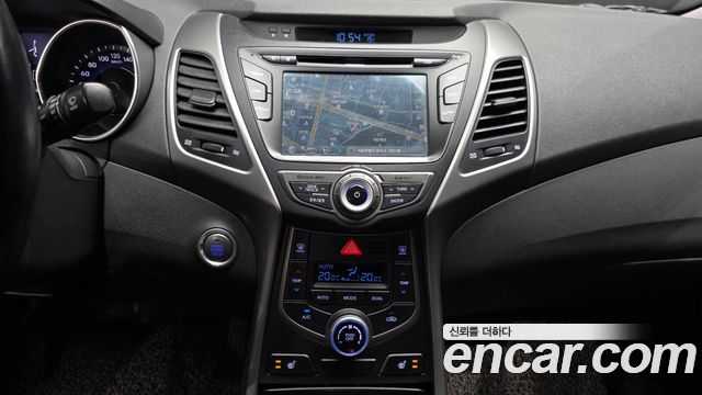 Hyundai AVANTE 2015 — photo 20