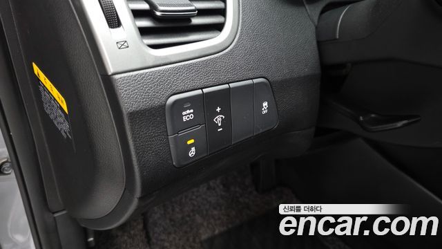 Hyundai AVANTE 2015 — photo 24